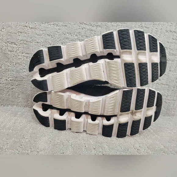 On Cloudswift Women's Size 8 Black Rock Athletic Running Sneakers Shoes 41.99581 - Picture 4 of 10